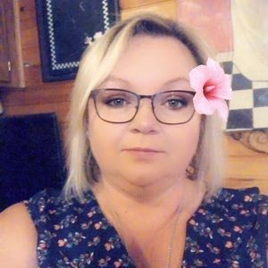 Meet your Posher, Paula